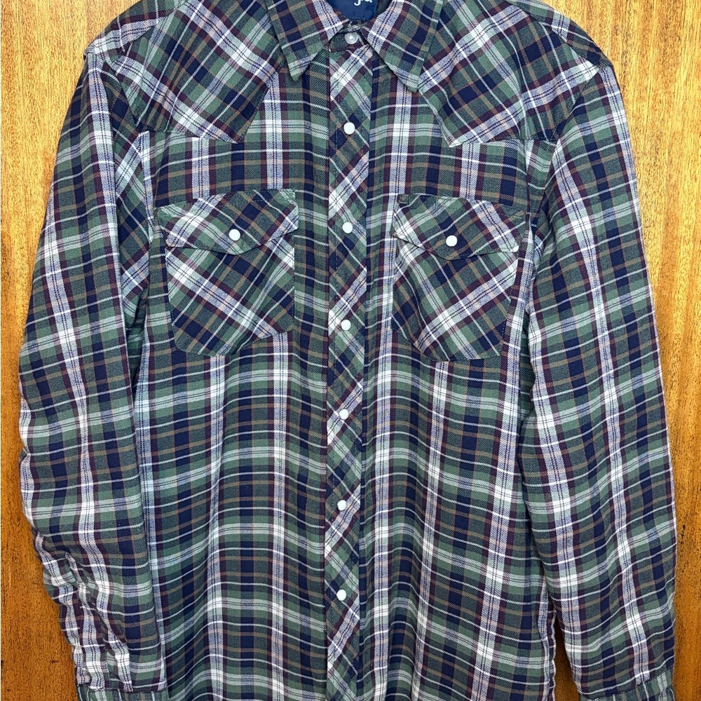 Wrangler Green and Blue Plaid Button Down Shirt